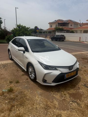 מודעת רכב טויוטה קורולה