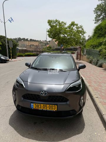 מודעת רכב טויוטה יאריס קרוס
