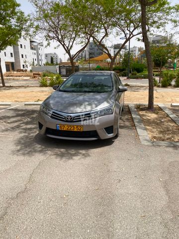 מודעת רכב טויוטה קורולה