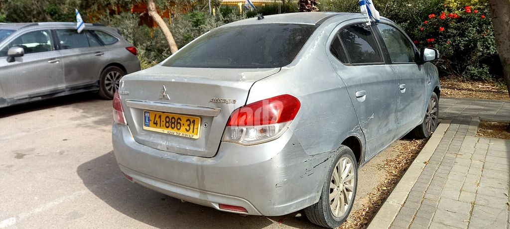מודעת רכב מיצובישי אטראז'
