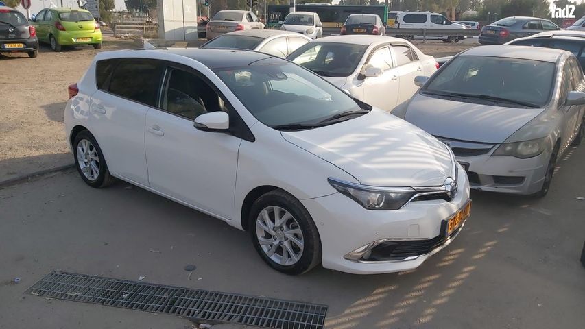 מודעת רכב טויוטה אוריס