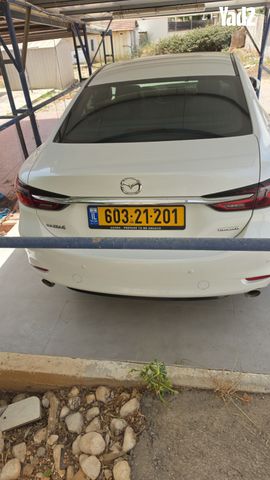 מודעת רכב מאזדה 6