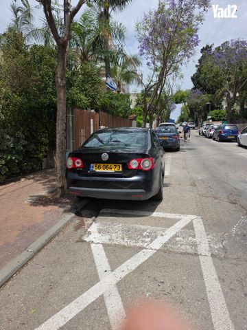מודעת רכב פולקסווגן ג'טה 