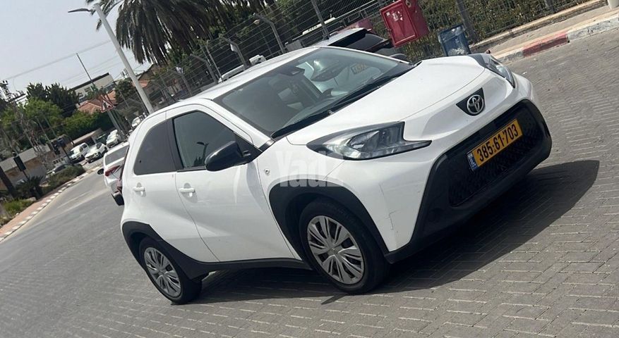 מודעת רכב טויוטה אייגו X