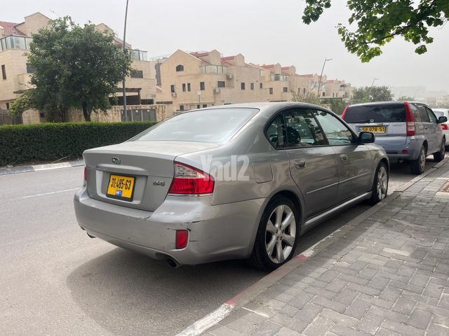 מודעת רכב סובארו B4/לגאסי