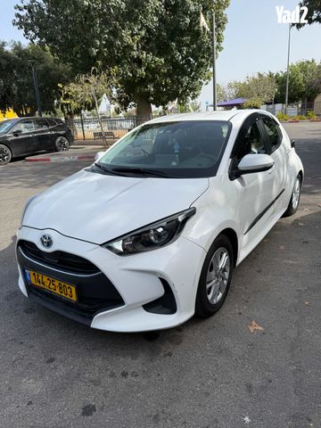 מודעת רכב טויוטה יאריס