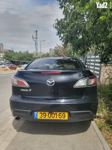 מודעת רכב מאזדה 3