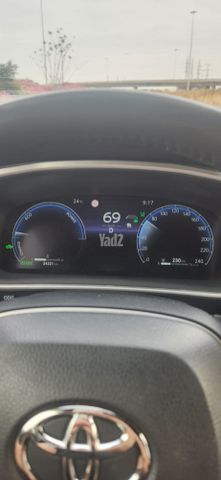 מודעת רכב טויוטה קורולה קרוס