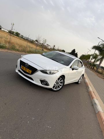 מודעת רכב מאזדה 3