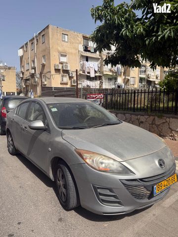מודעת רכב מאזדה 3