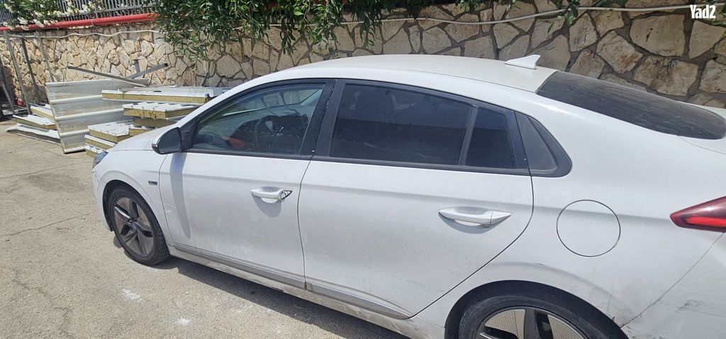 מודעת רכב יונדאי איוניק
