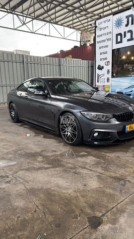 מודעת רכב ב מ וו סדרה 4