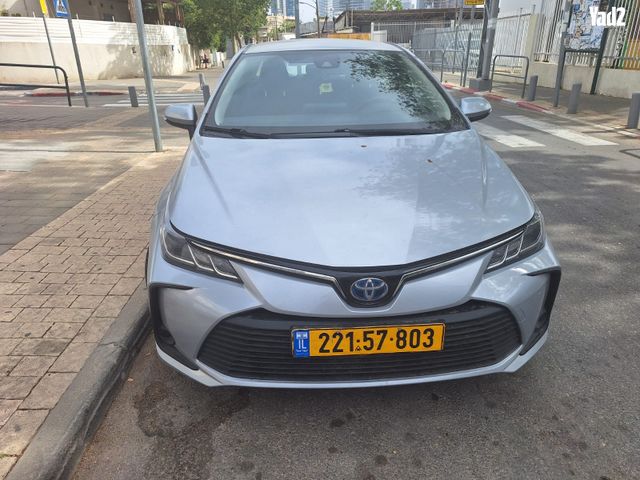 מודעת רכב טויוטה קורולה
