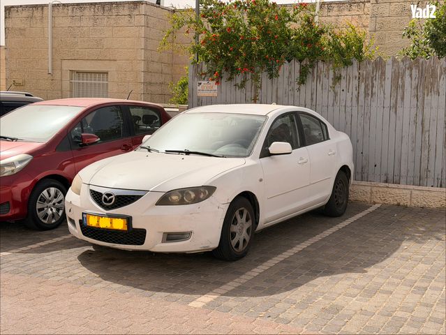 מודעת רכב מאזדה 3