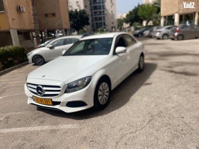מודעת רכב מרצדס-בנץ C-class