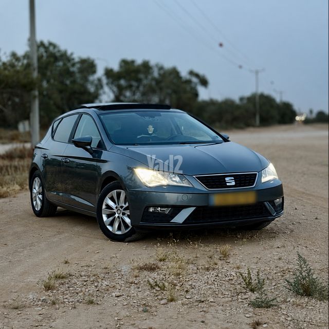 מודעת רכב סיאט לאון