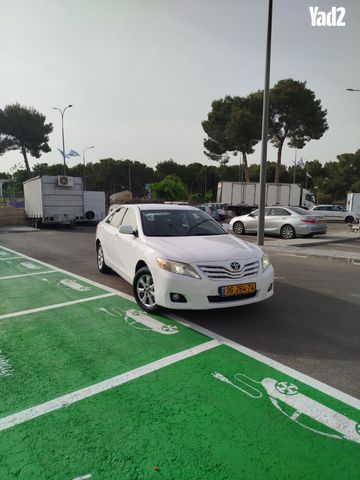 מודעת רכב טויוטה קאמרי