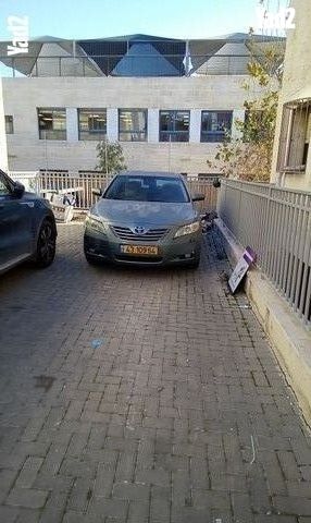 מודעת רכב טויוטה קאמרי
