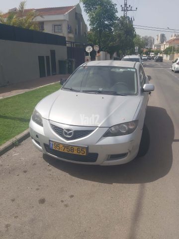 מודעת רכב מאזדה 3