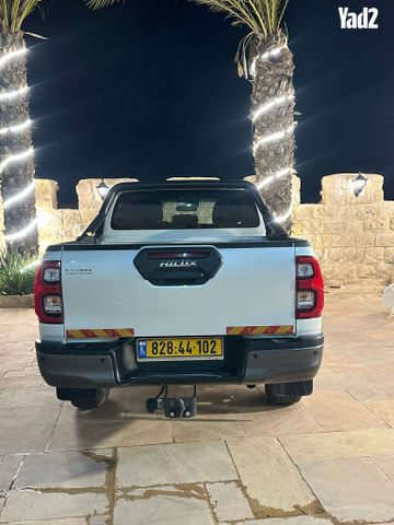 מודעת רכב טויוטה היילקס