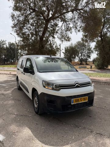 מודעת רכב סיטרואן ברלינגו
