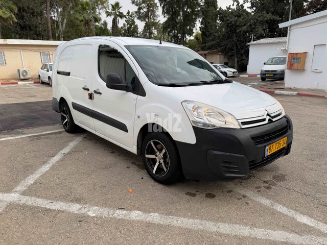 מודעת רכב סיטרואן ברלינגו