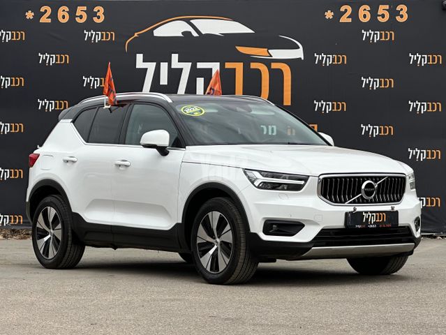 מודעת רכב וולוו XC40
