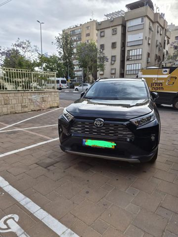 מודעת רכב טויוטה RAV4