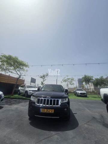 מודעת רכב ג'יפ גרנד צ'ירוקי 1