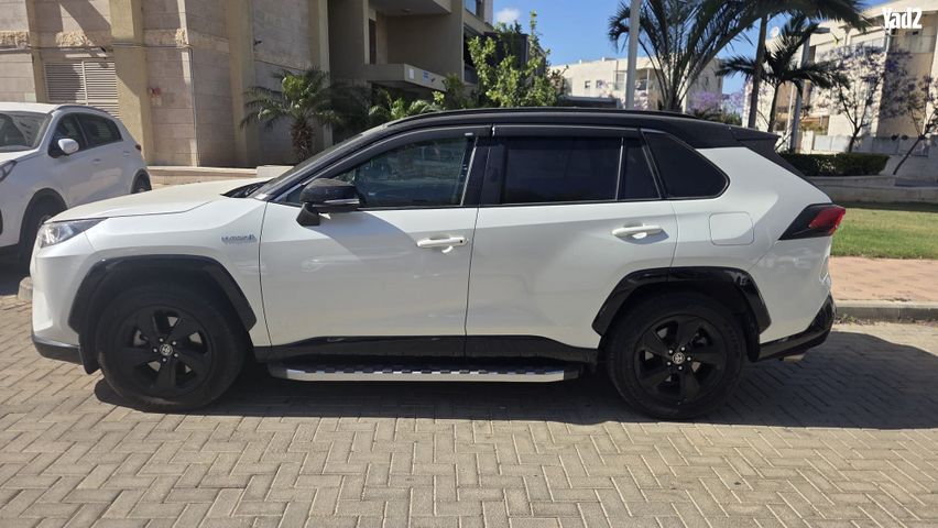מודעת רכב טויוטה RAV4