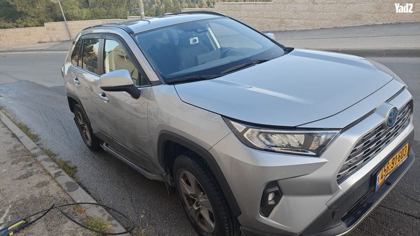 מודעת רכב טויוטה RAV4