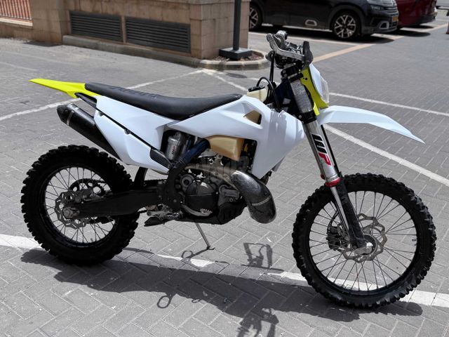 מודעת רכב הוסקוורנה TE300