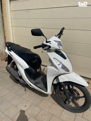 מודעת רכב הונדה ויז'ן 110
