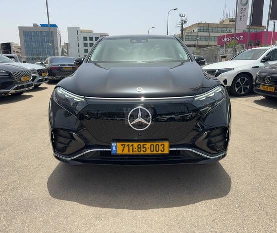 מודעת רכב מרצדס-בנץ EQS SUV