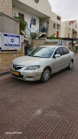 מודעת רכב מאזדה 3