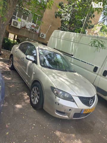 מודעת רכב מאזדה 3