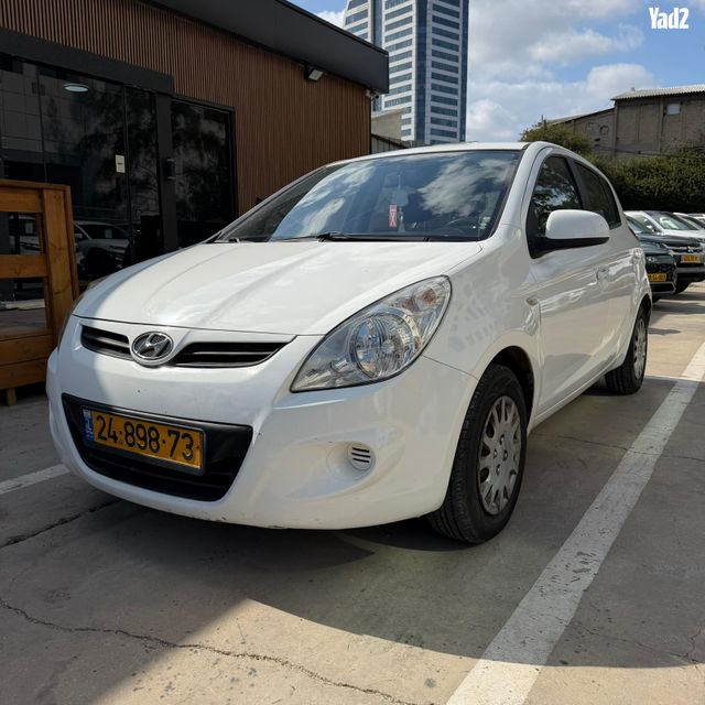 מודעת רכב יונדאי i20