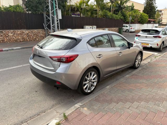 מודעת רכב מאזדה 3 1