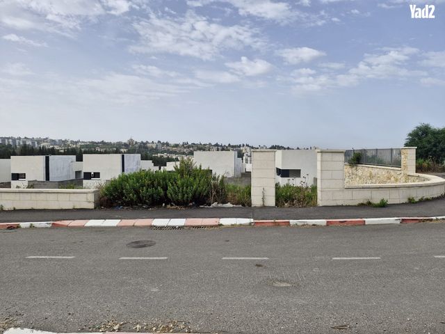 עזר ויצמן 1