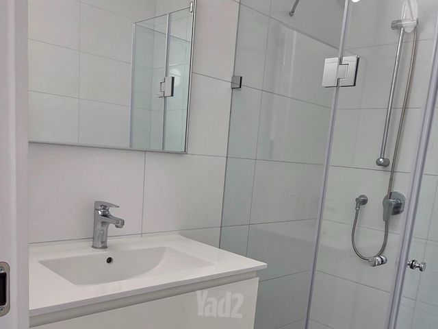 תמונה 5 של דירת 5 חדרים להשכרה בנתניה