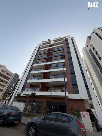 מודעת נכס, צה"ל, רמת ורבר, פתח תקווה