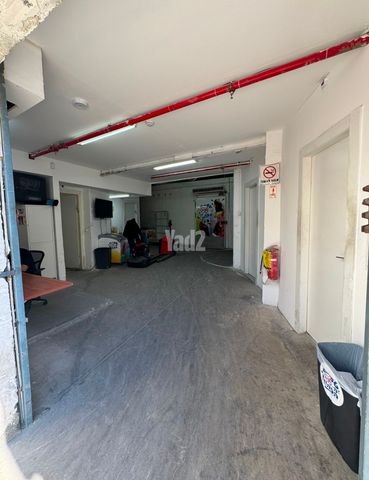 מחסנים, פארק עסקים ירקון / אזור תעשיה סגולה, פתח תקווה
