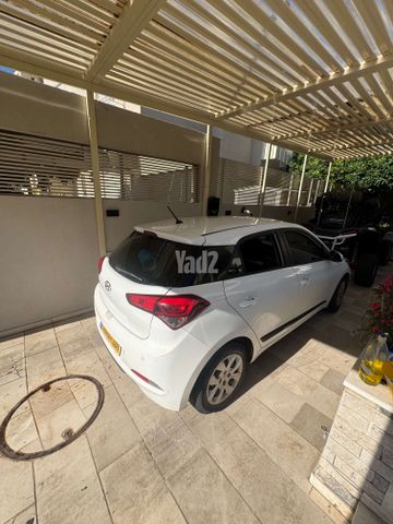 מודעת רכב יונדאי i20