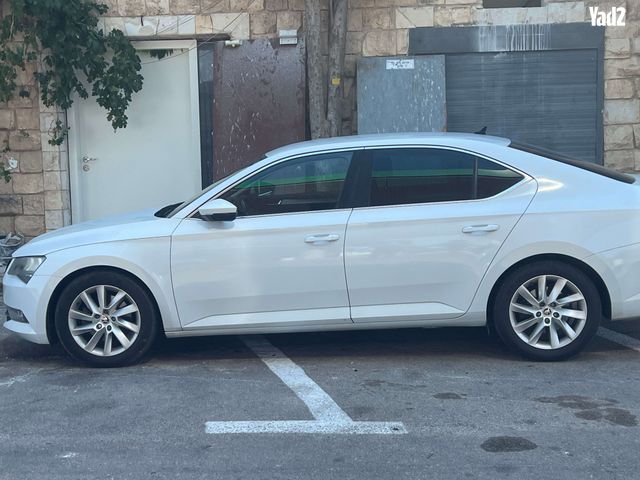 מודעת רכב סקודה סופרב