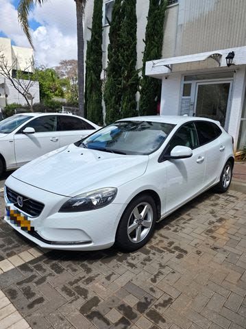 מודעת רכב וולוו V40