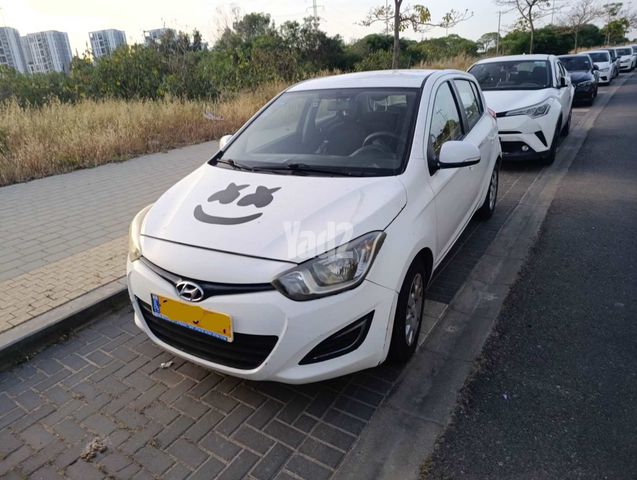 מודעת רכב יונדאי i20