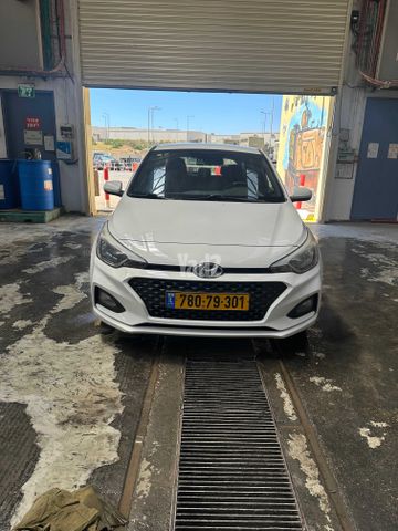 מודעת רכב יונדאי i20