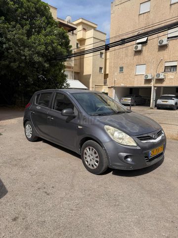 מודעת רכב יונדאי i20