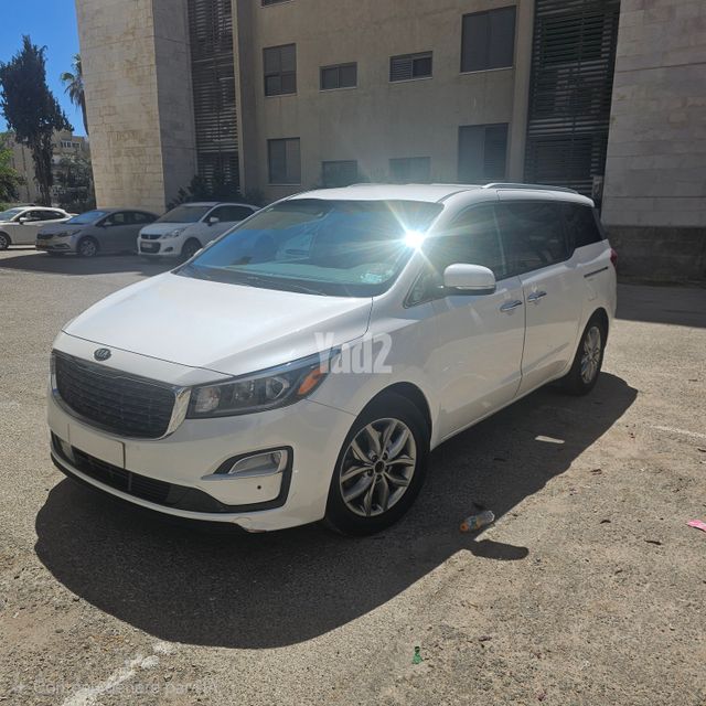 מודעת רכב קיה קרניבל