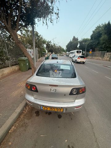 מודעת רכב מאזדה 3